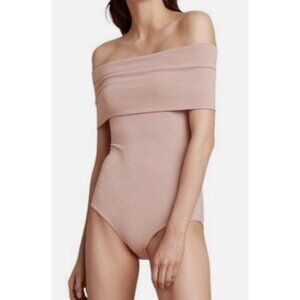 Wilfred Off-Shoulder Ribbed Bodysuit in Bare Pink